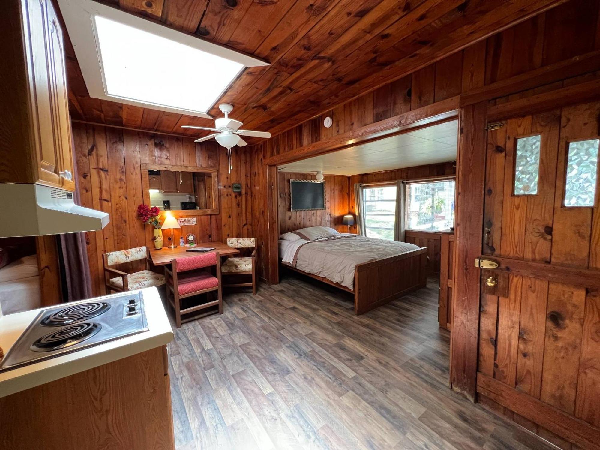 Mountain Lake Cottages 헨더슨빌 외부 사진