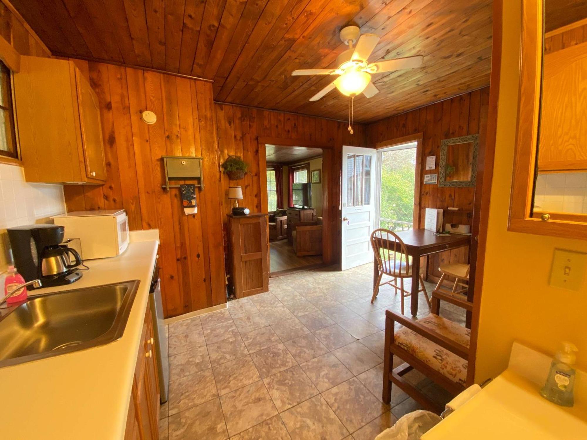 Mountain Lake Cottages 헨더슨빌 외부 사진